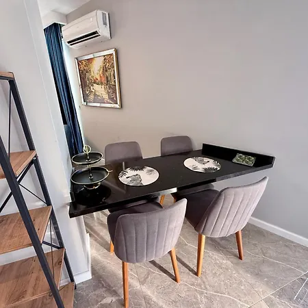 דירה Sa Apartments! Luxury 2bd Duplex 200m To The אלאניה