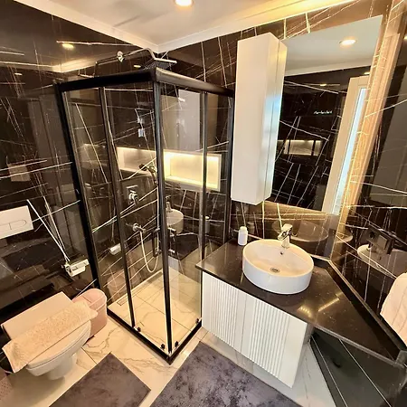 דירה Sa Apartments! Luxury 2bd Duplex 200m To The אלאניה