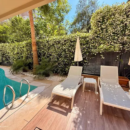Sa Apartments! Luxury 2bd Duplex 200m To The