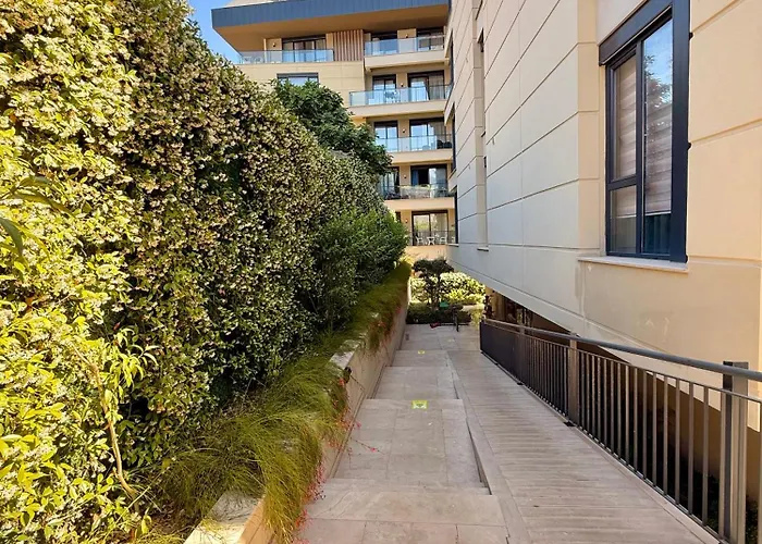 Sa Apartments! Luxury 2bd Duplex 200m To The