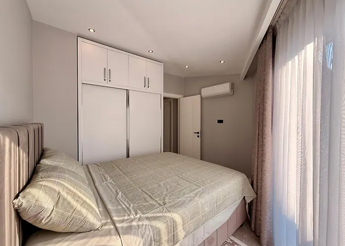 Sa Apartments! Luxury 2bd Duplex 200m To The *